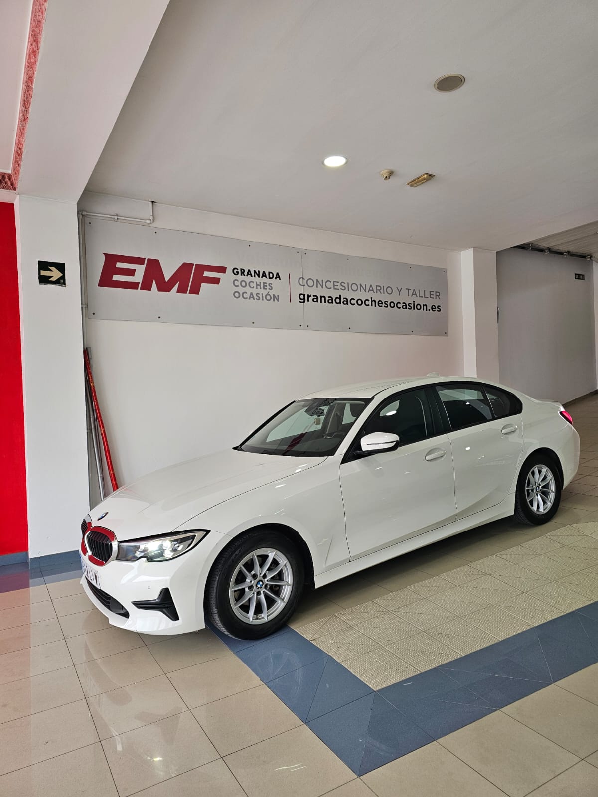 #1#BMW-SERIE-318-MICRO-HIBRIDO- -DIESEL-AUT-ANTEQUERA-HUETOR-TAJAR-GRANADA-MALAGA-COCHES-VENTAS-CORDOBA-SEVILLA-REESTRENO-ENRIQUE-MARTIN-